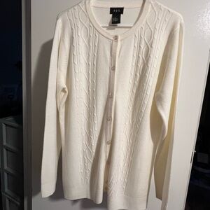 Elegant Ivory Cable Knit Cardigan